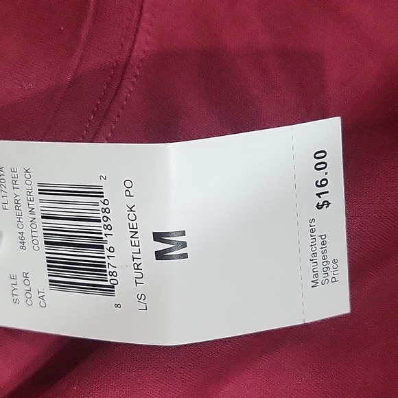 NWT Dark Red Caryolyn Taylor Turtleneck Size Medium - Picture 3 of 6